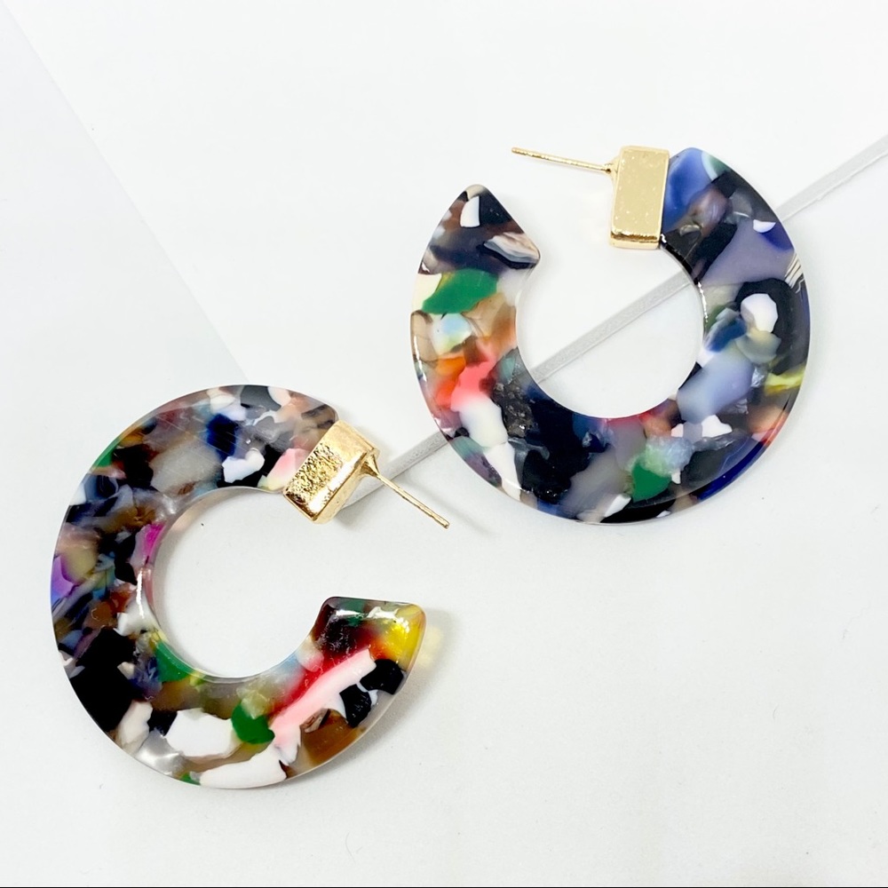 2/$15🎉 Colorful Mosaic Acrylic Resin C Shape Hoop Earrings D40